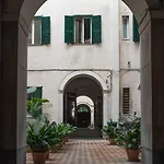 ホテル Tiber Testaccio *